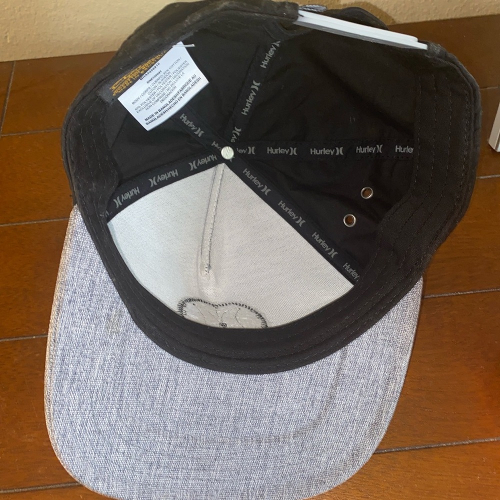 Hurley hat - Picture 3 of 4
